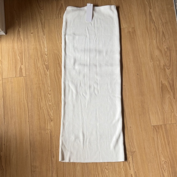 THE LUXE KNIT MIDI SKIRT / BONE - Picture 2 of 5